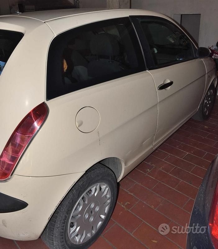Usata Lancia Ypsilon 2005 Utilitaria