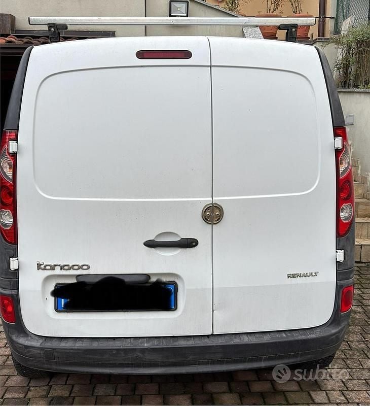 Usata Renault Kangoo 85 CV (62 kW) 2012 Monovolume