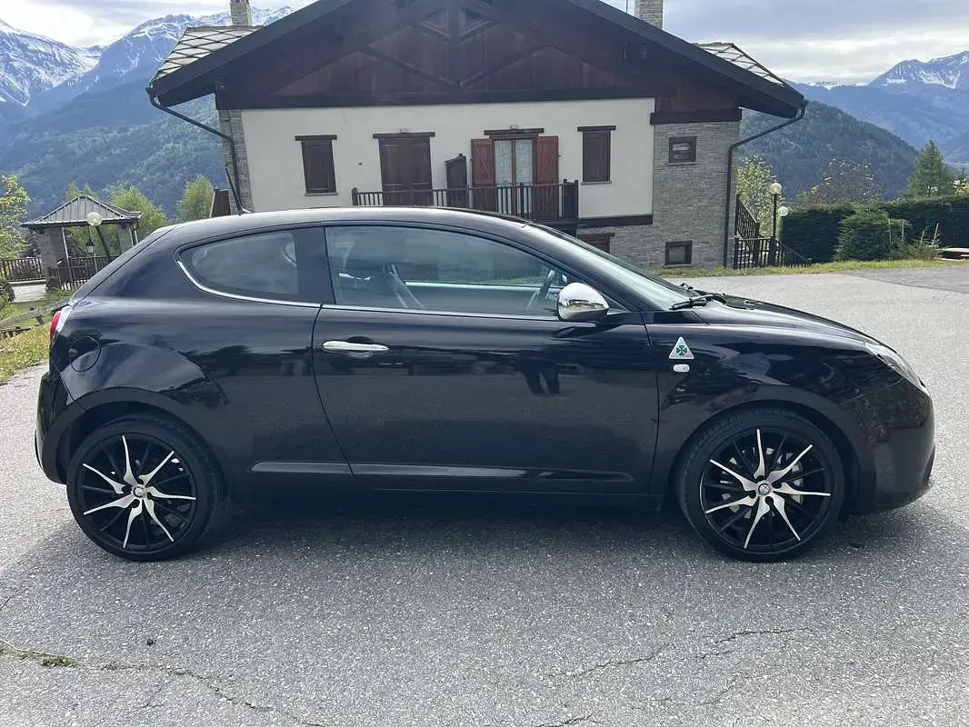 Usata Alfa Romeo MiTo Distinctive 140 CV (102 kW) 2014 Nero Utilitaria
