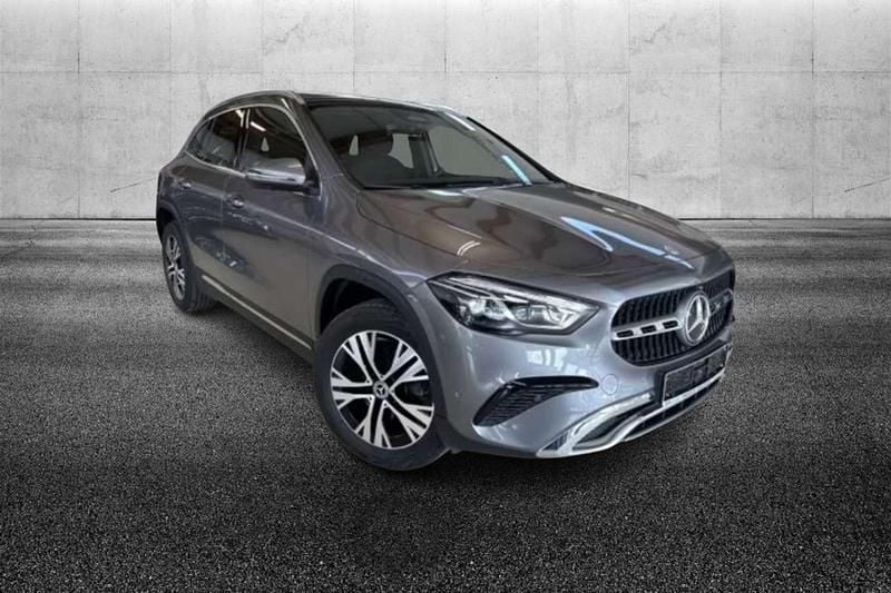 Usata Mercedes GLA200 Advanced Plus 150 CV (110 kW) 2024 Grigio SUV