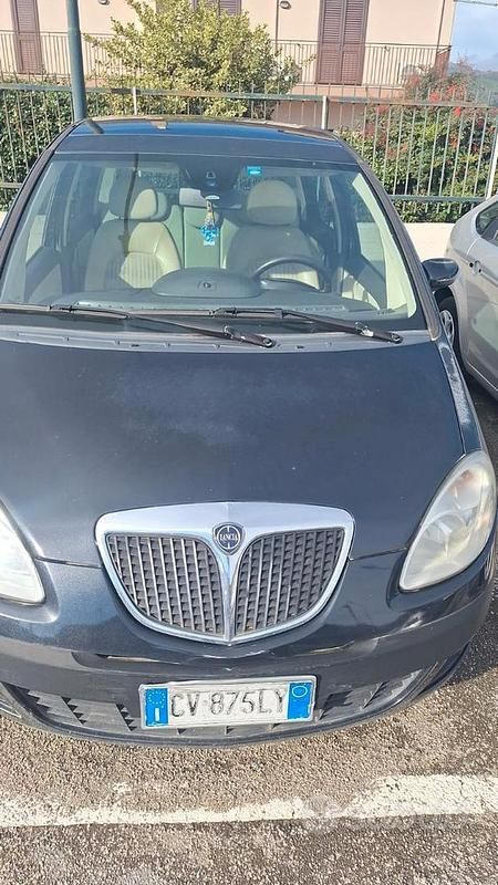 Usata Lancia Musa 101 CV (74 kW) 2005 Nero Monovolume