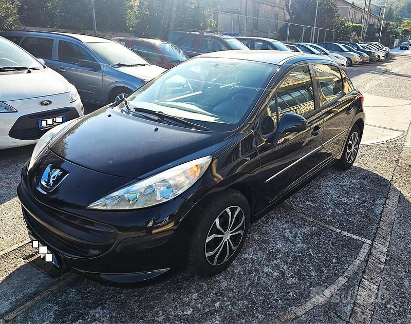 Gebraucht Peugeot 207 75 PS (55 kW) 2007 Schwarz Limousine