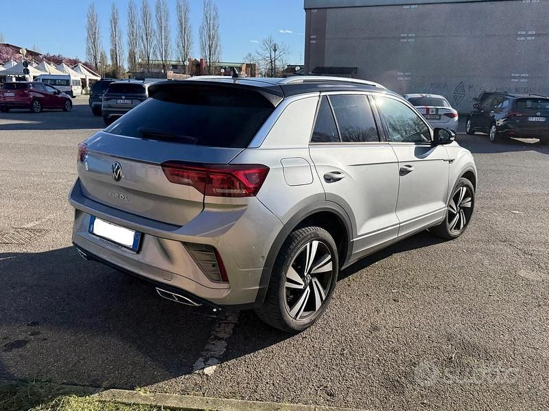 Usata VW T-Roc R-line 150 CV (110 kW) 2022 Grigio SUV