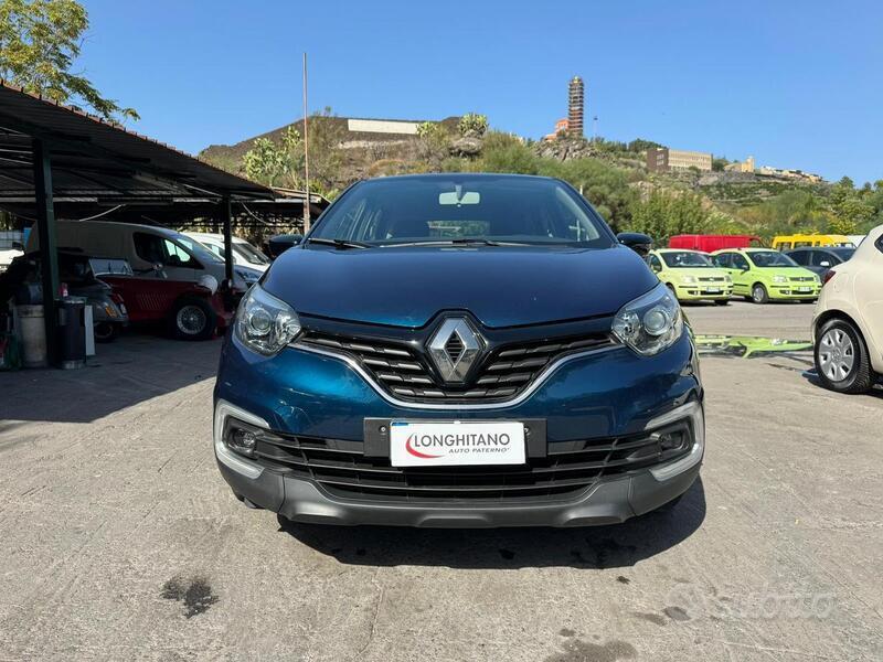 Usato 2018 Renault Captur Benzin 115 CV (13.900 €)