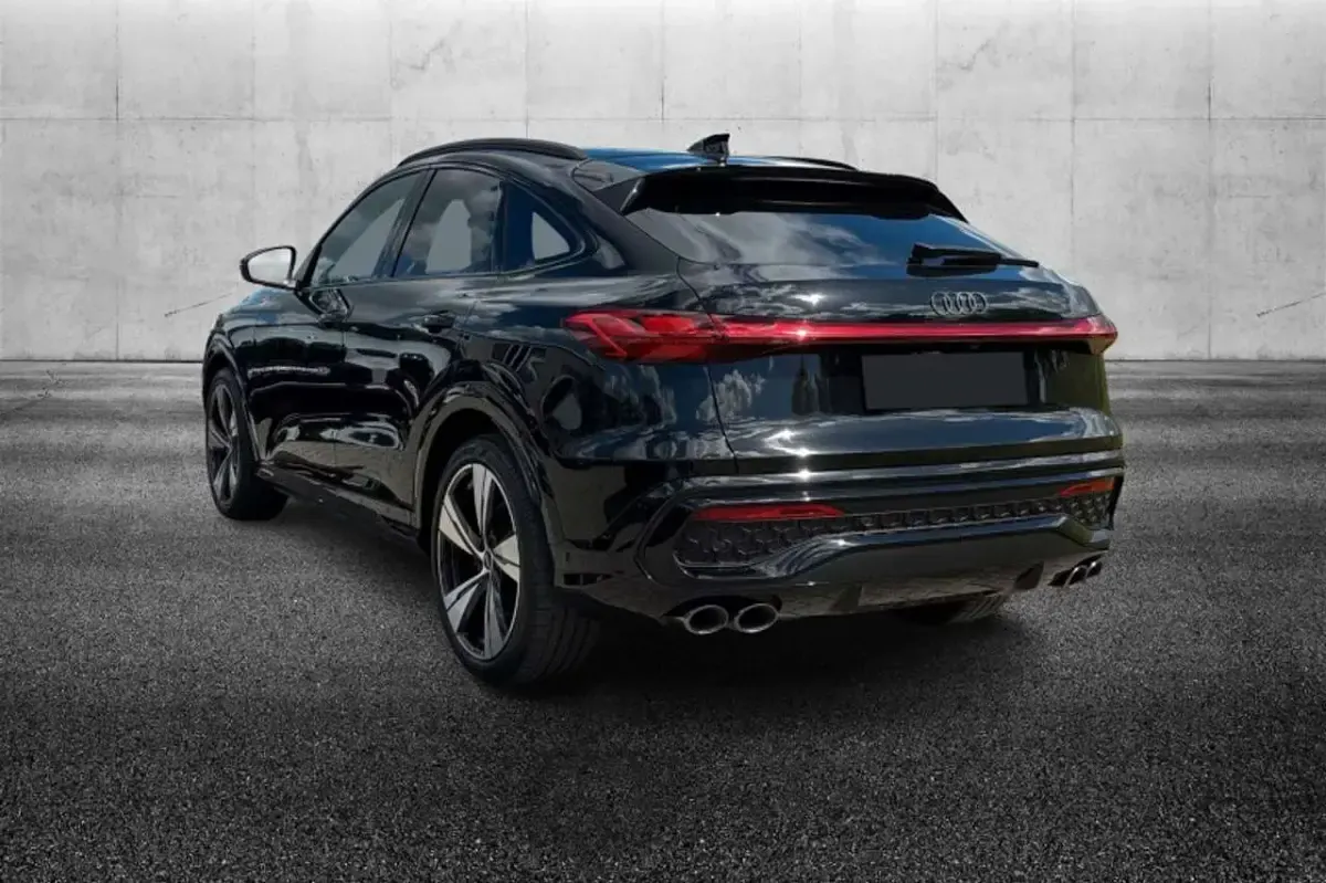 Usata Audi SQ5 367 CV (269 kW) 2025 Nero SUV