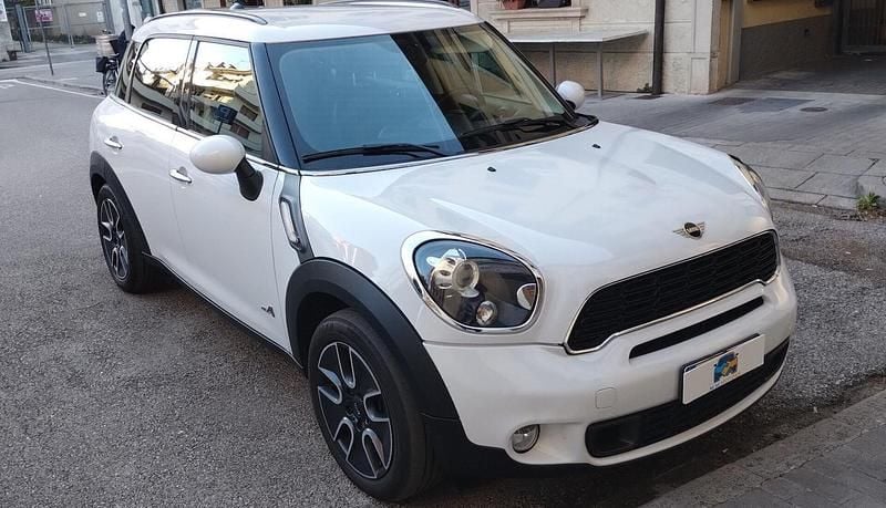 Usata Mini Cooper S Countryman 183 CV (134 kW) 2012 Bianco SUV