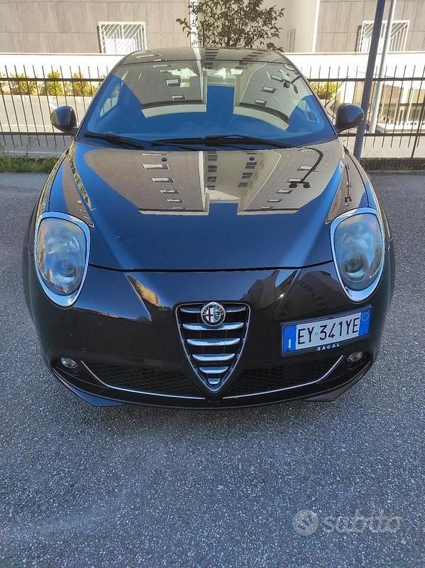 Usata Alfa Romeo MiTo 85 CV (62 kW) 2015 Nero Utilitaria