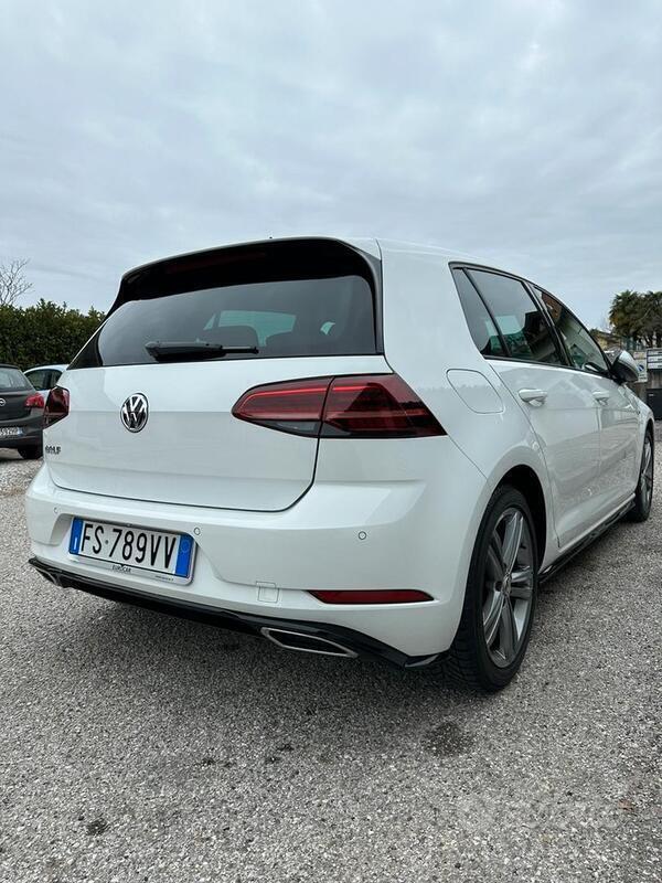 Usato 2019 VW Golf VII Diesel (25.000 €)