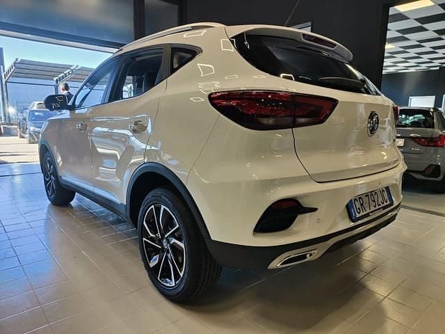Usata MG ZS Luxury 106 CV (77 kW) 2023 Bianco SUV