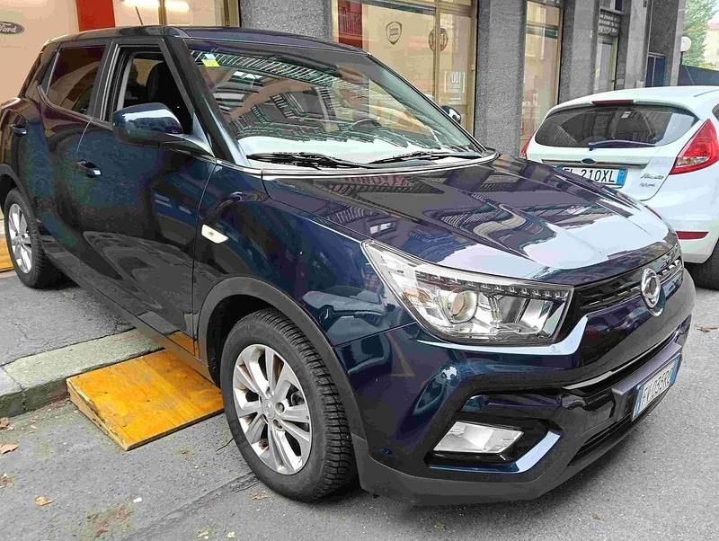 Blu/azzurro Usata 2019 Ssangyong (KGM) Tivoli SUV | 9900 € (Ottimo prezzo) - Immagine 1/4