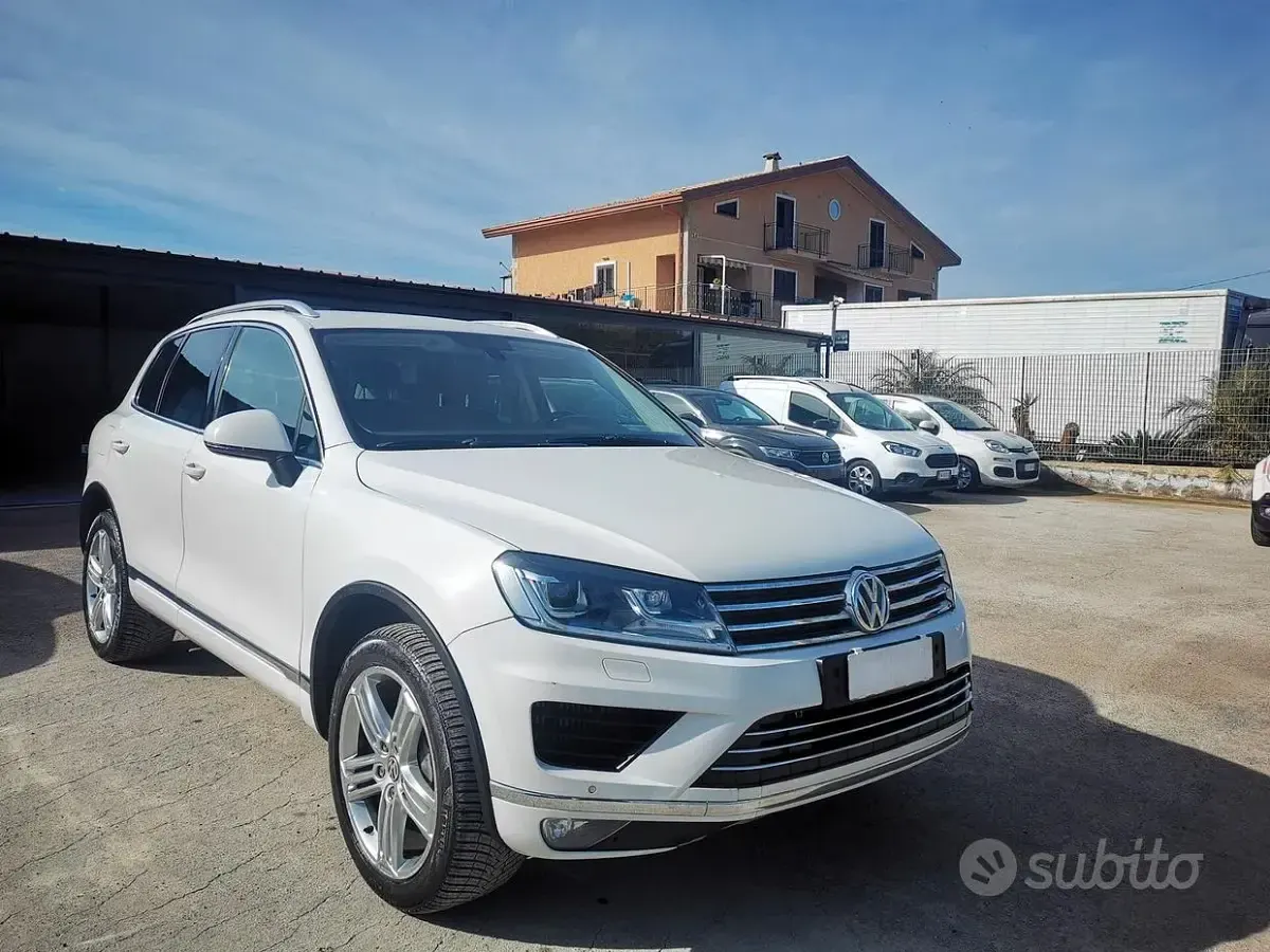 Usata VW Touareg Executive 204 CV (150 kW) 2015 Bianco SUV