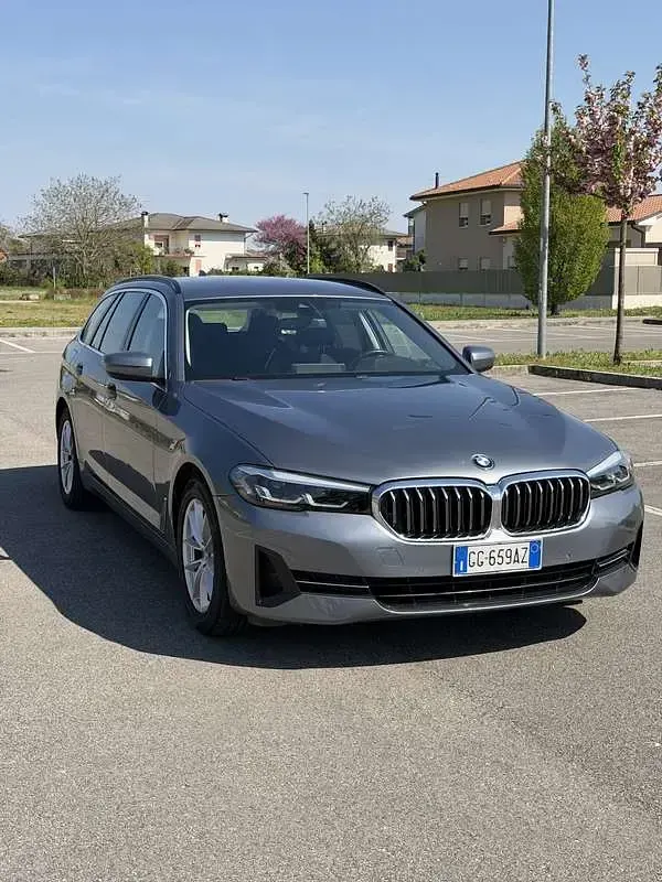 Usata BMW 518 Efficient Dynamics 150 CV (110 kW) 2021 Station wagon