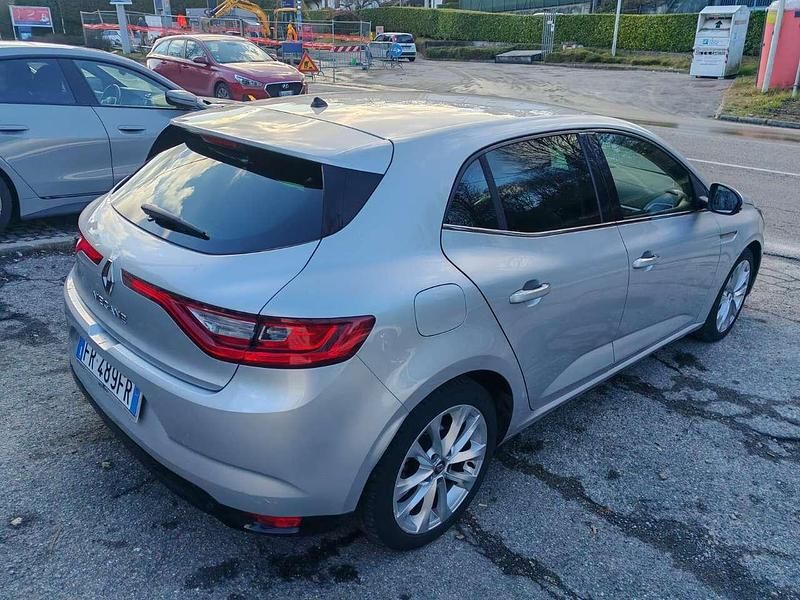 Usata Renault Mégane IV Bose Edition 110 CV (80 kW) 2018 Argento Berlina