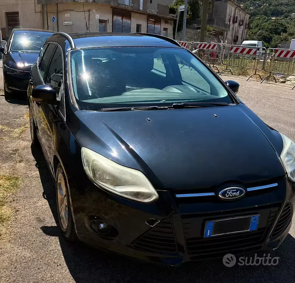 Usata Ford Focus 115 CV (84 kW) 2012 Nero Station wagon