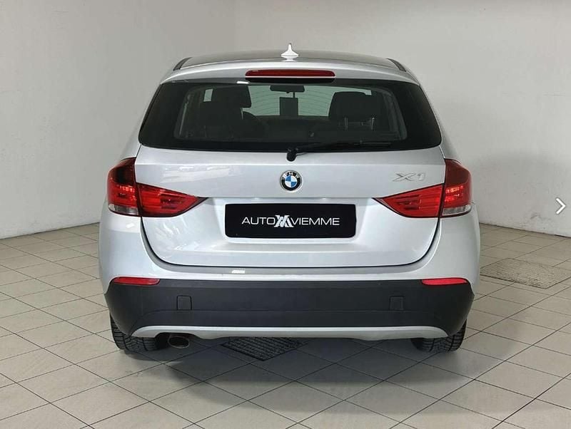 Usata BMW X1 177 CV (130 kW) 2011 Argento SUV