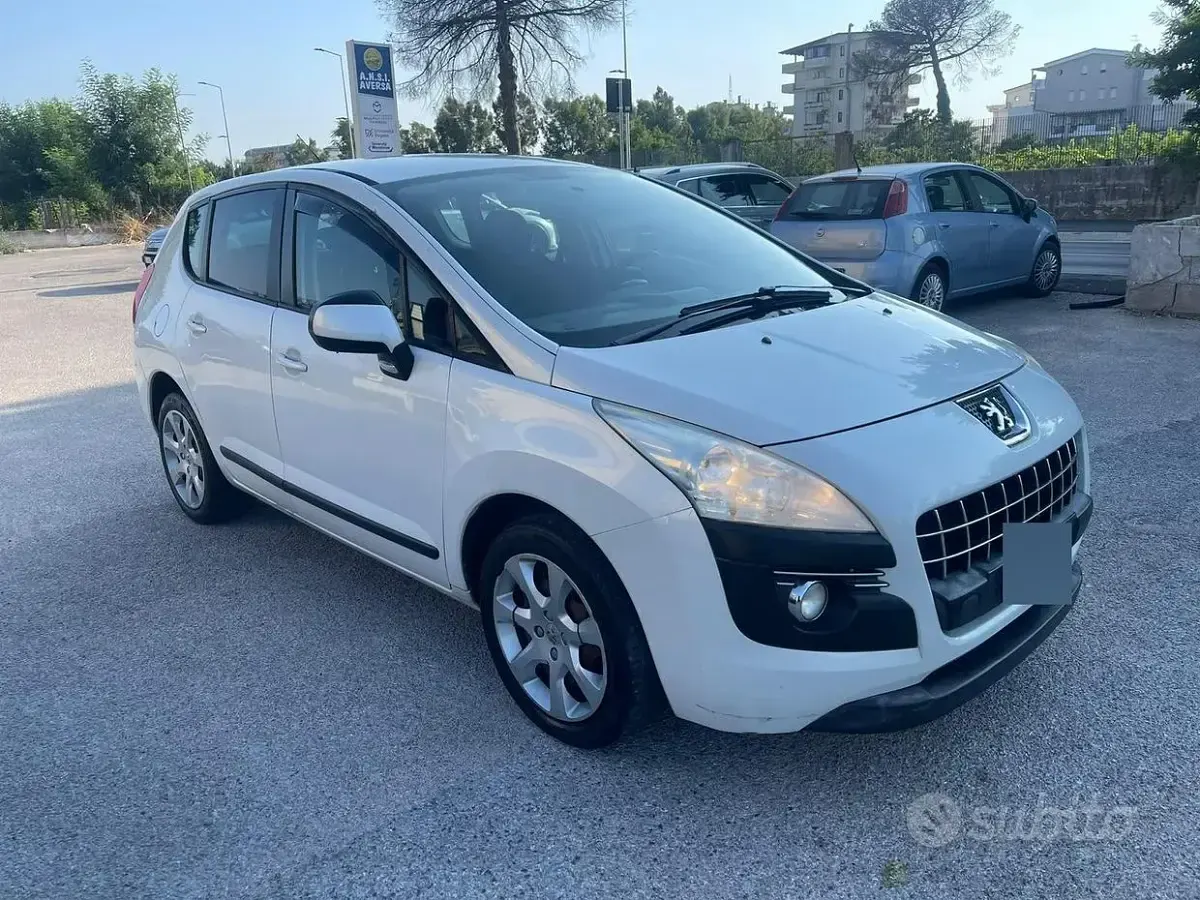 Usata Peugeot 3008 112 CV (82 kW) 2014 Bianco Station wagon