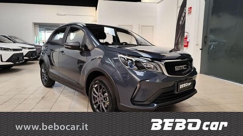Nuova EMC QUATTRO 103 CV (75 kW) 2025 Argento SUV