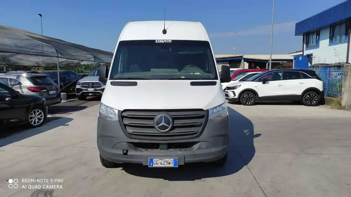 Usata Mercedes E-Sprinter 85 kW (116 CV) 2021 Bianco Furgone
