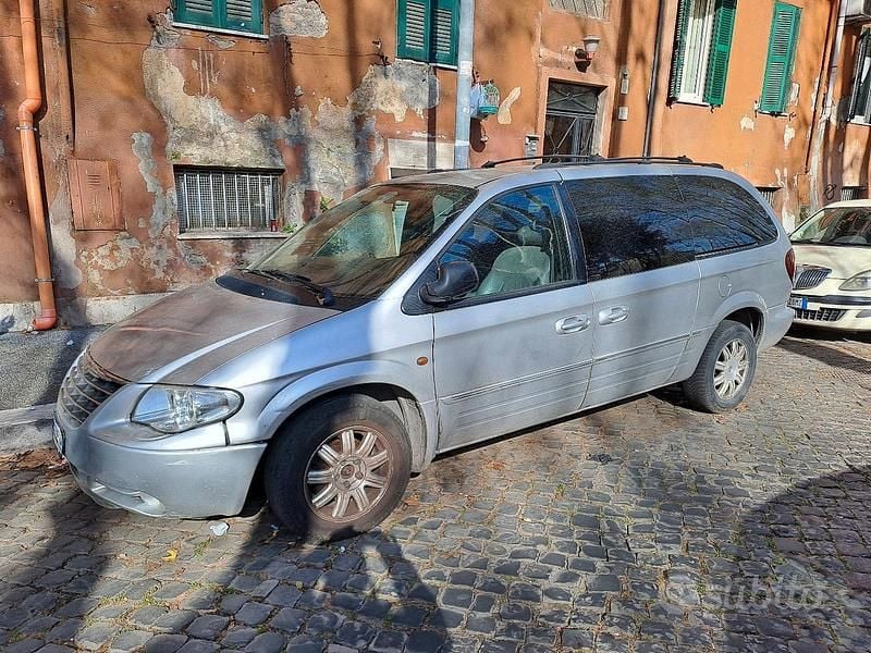 Usata Chrysler Grand Voyager 150 CV (110 kW) 2005 Monovolume