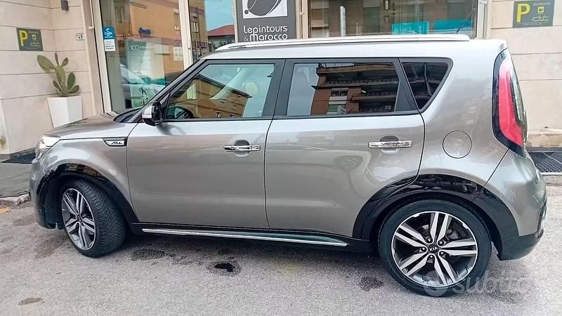 Usata Kia Soul 136 CV (100 kW) 2017 Grigio SUV