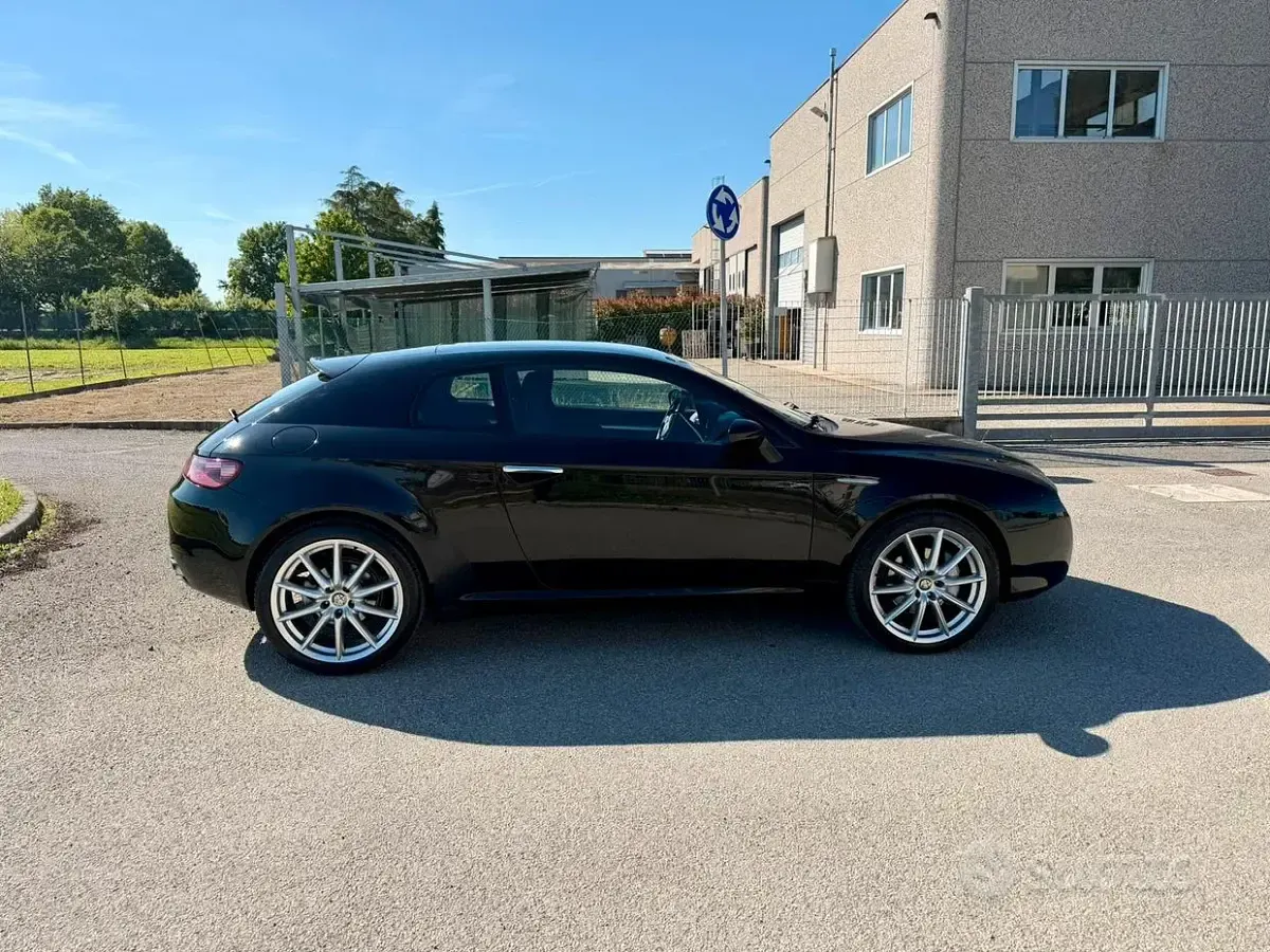 Usata Alfa Romeo Brera 170 CV (125 kW) 2010 Nero Coupé