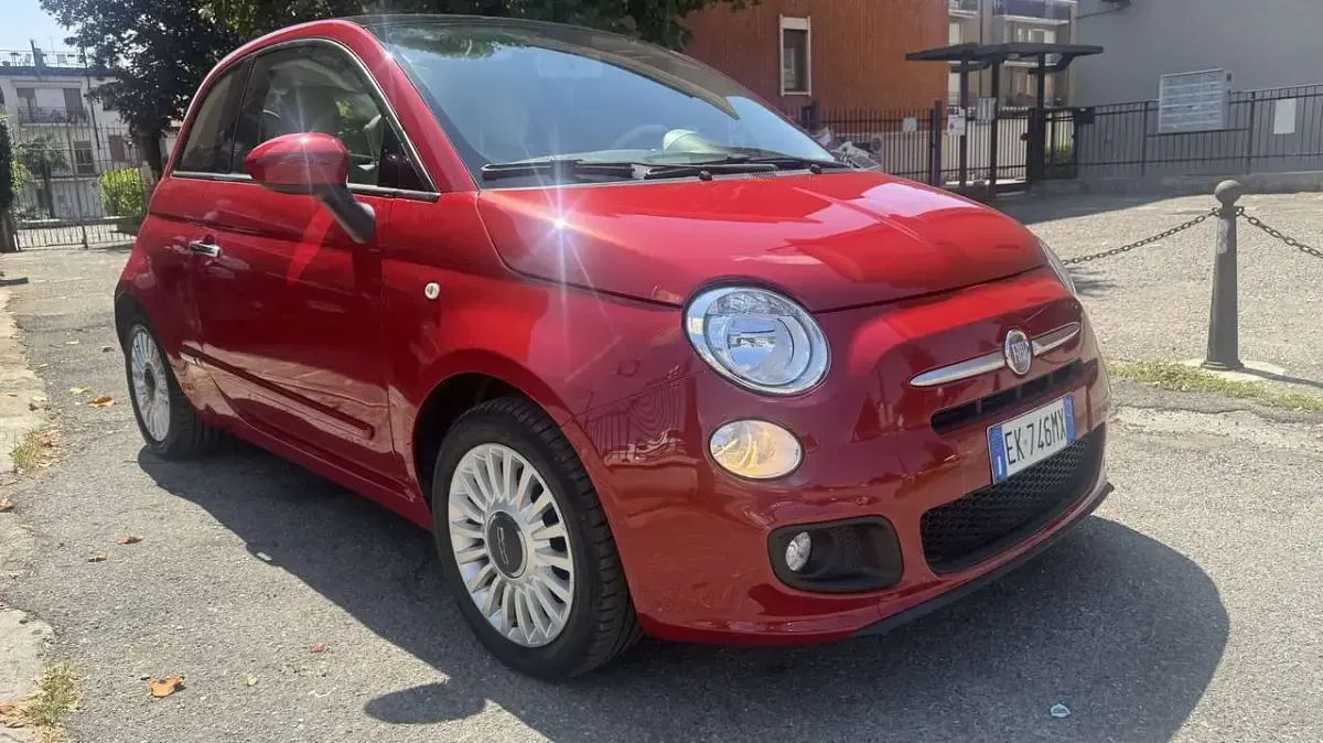 Usata Fiat 500 Lounge 69 CV (50 kW) 2012 Rosso Utilitaria