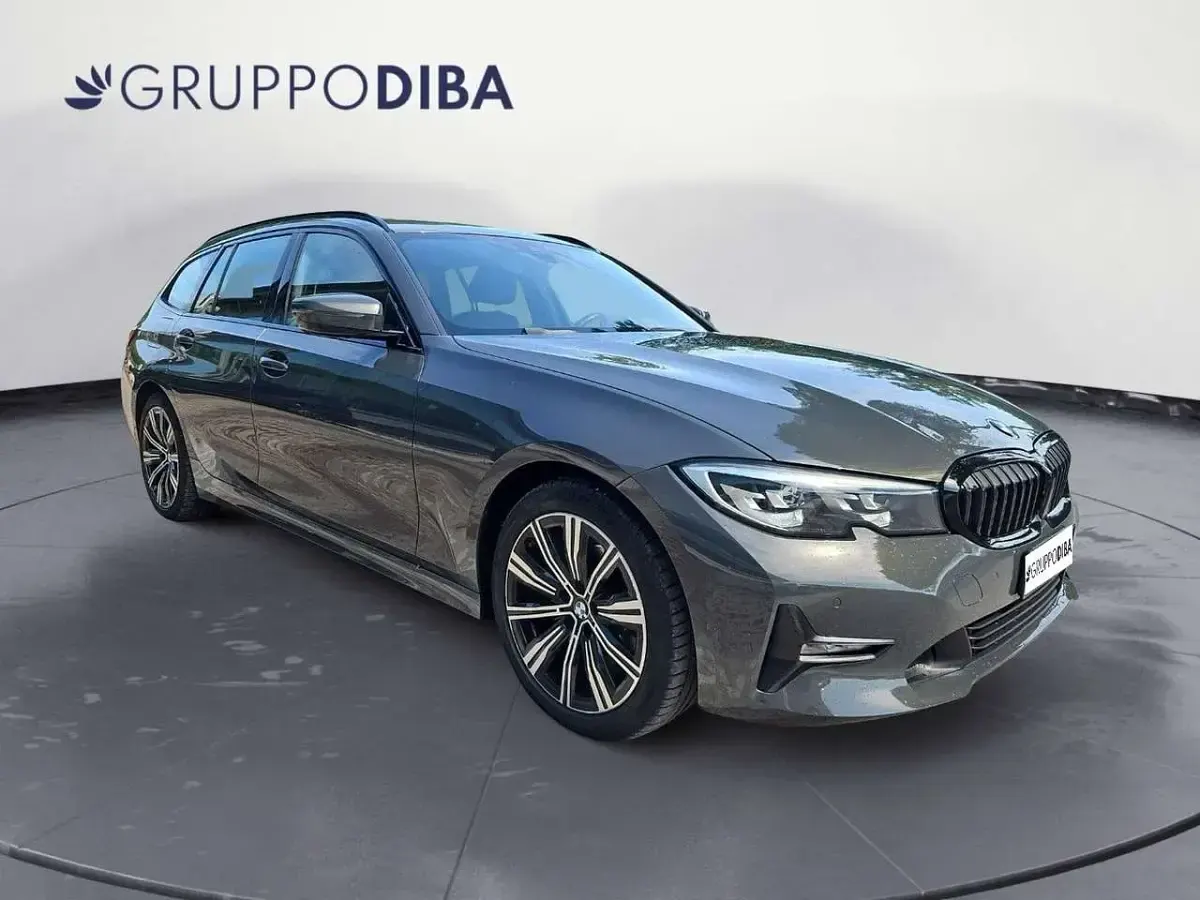 Usata BMW 318 Advantage 150 CV (110 kW) 2020 Grigio Station wagon
