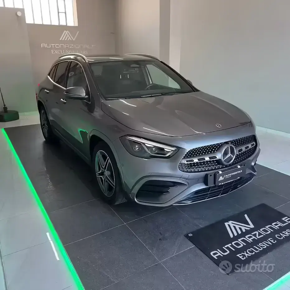 Usata Mercedes GLA200 Advanced 150 CV (110 kW) 2023 Grigio SUV