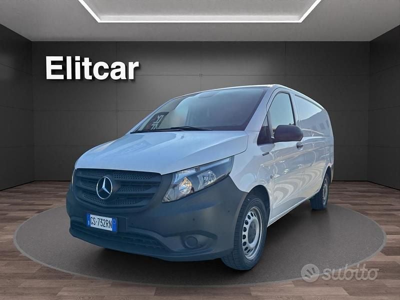 Usata Mercedes e-Vito 150 kW (204 CV) 2021 Bianco Monovolume