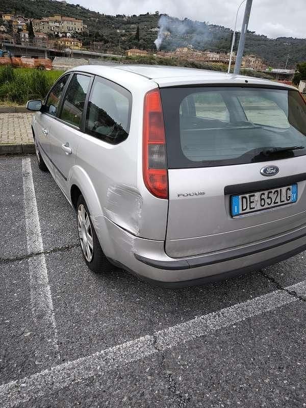Usata Ford Focus Zetec 116 CV (85 kW) 2006 Station wagon