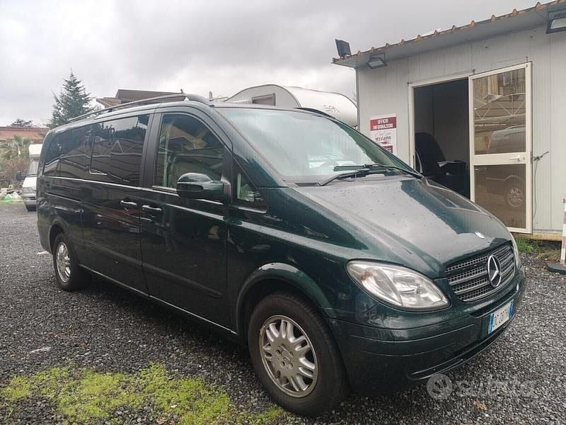 Usata Mercedes Viano 150 CV (110 kW) 2006 Verde Monovolume
