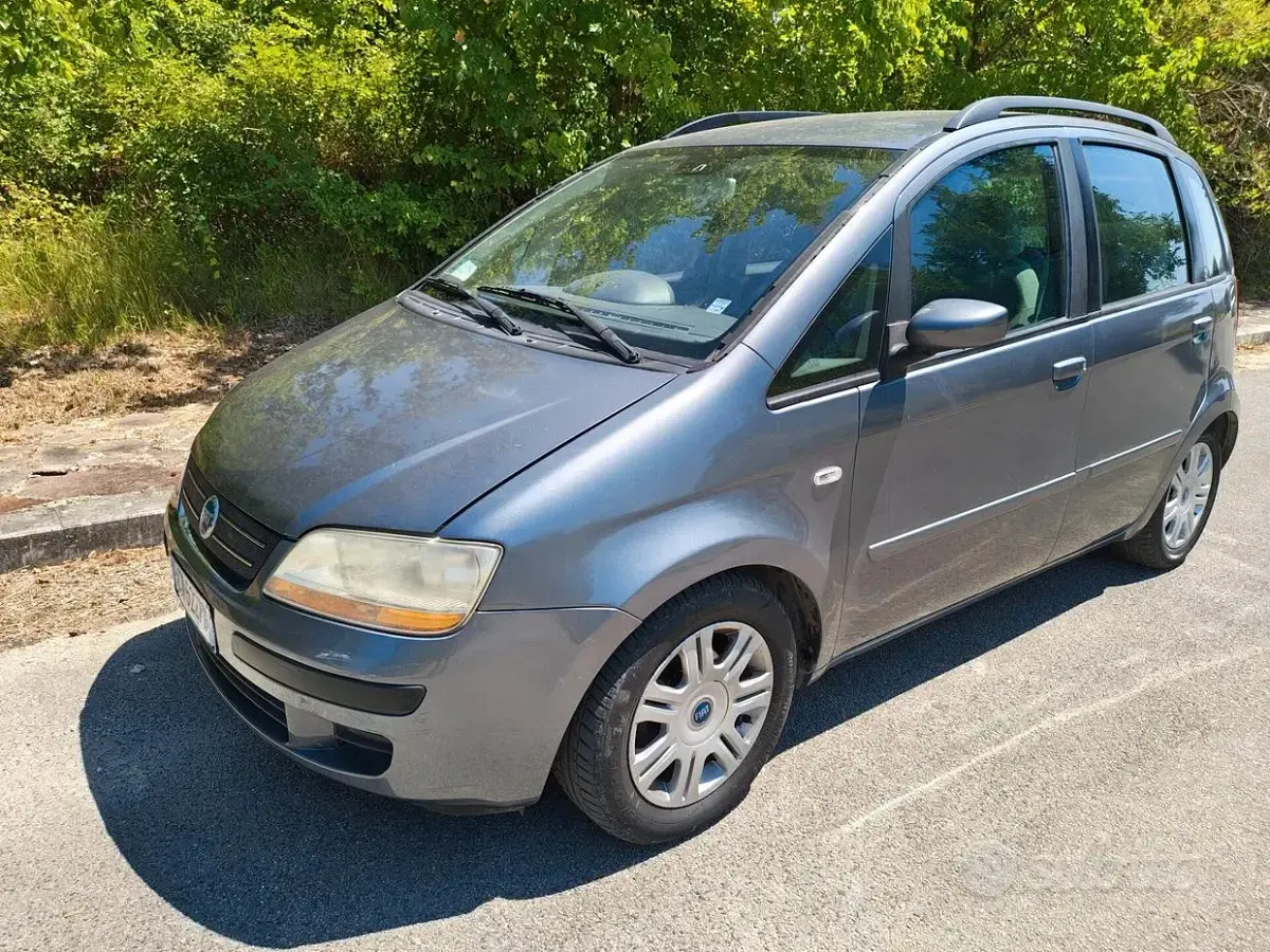 Usata Fiat Idea 69 CV (50 kW) 2004 Monovolume