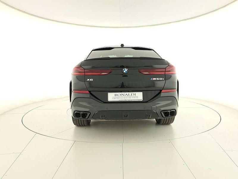Usado BMW X6 M Sport 530 HP (389 kW) 2024 Preto SUV