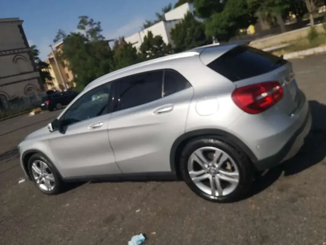 Usata Mercedes GLA200 136 CV (100 kW) 2015 SUV