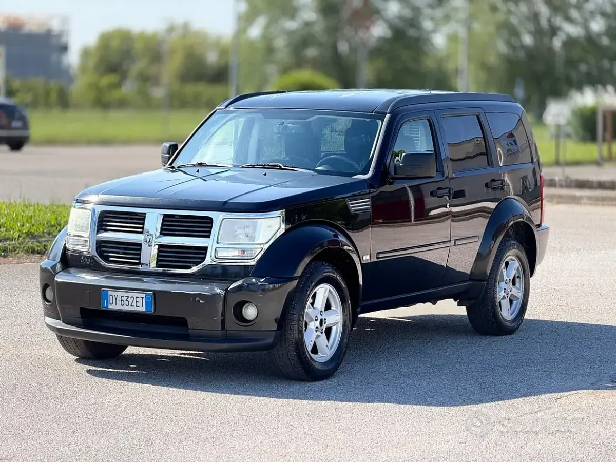 Usata Dodge Nitro 177 CV (130 kW) 2010 Nero SUV