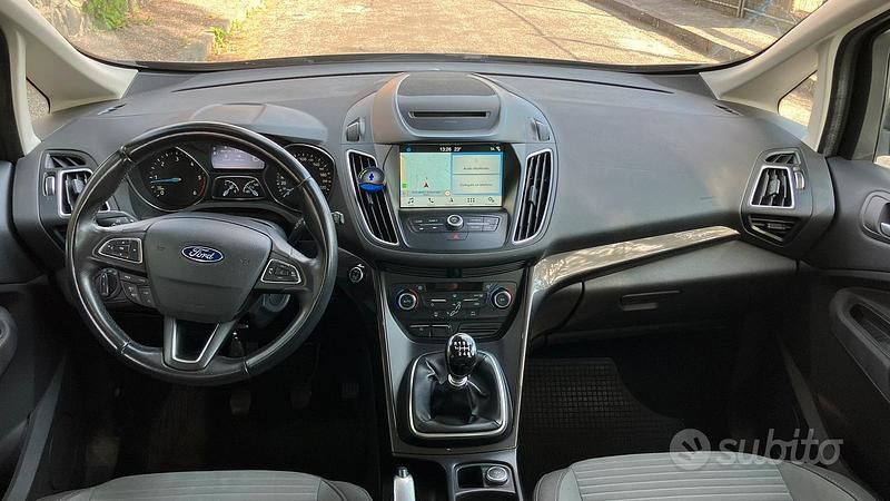 Grigio Usata 2018 Ford C-MAX Monovolume | 12.000 € (Buon prezzo) - Immagine 1/4