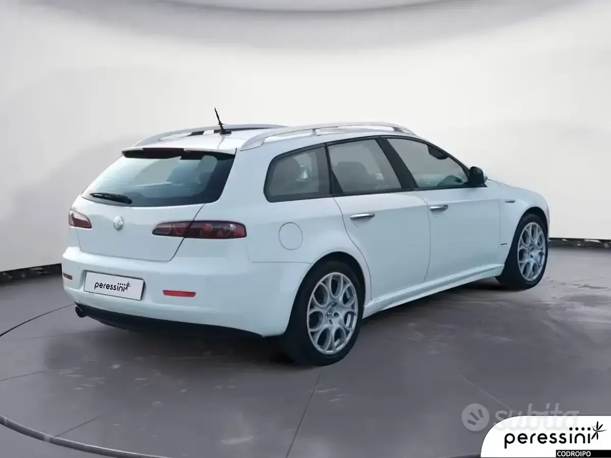 Usata Alfa Romeo 159 Distinctive 136 CV (100 kW) 2012 Bianco Station wagon
