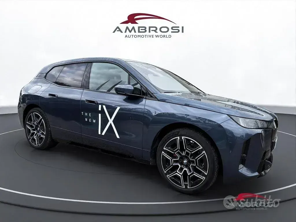 Usata BMW iX Comfort Edition 300 kW (408 CV) 2025 Blu SUV