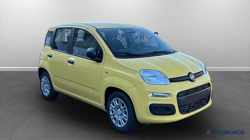 Nuova Fiat Panda Icon 65 CV (47 kW) 2026 Giallo biricchino Utilitaria