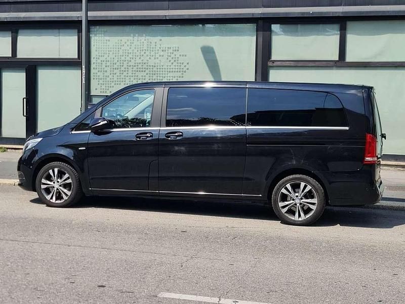 Usata Mercedes V250 Style 190 CV (139 kW) 2015 Nero Monovolume