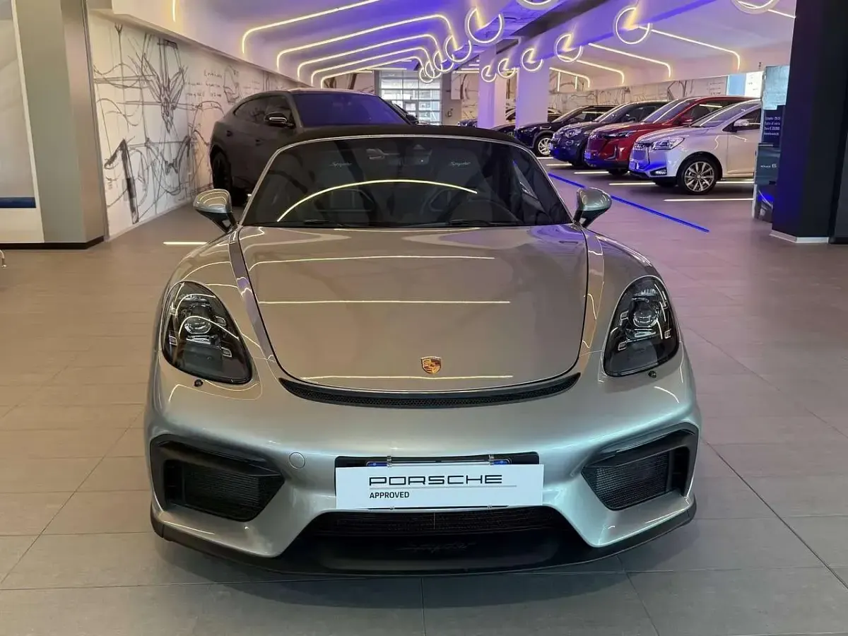 Usata Porsche Boxster Spyder 420 CV (308 kW) 2020 Argento Cabrio