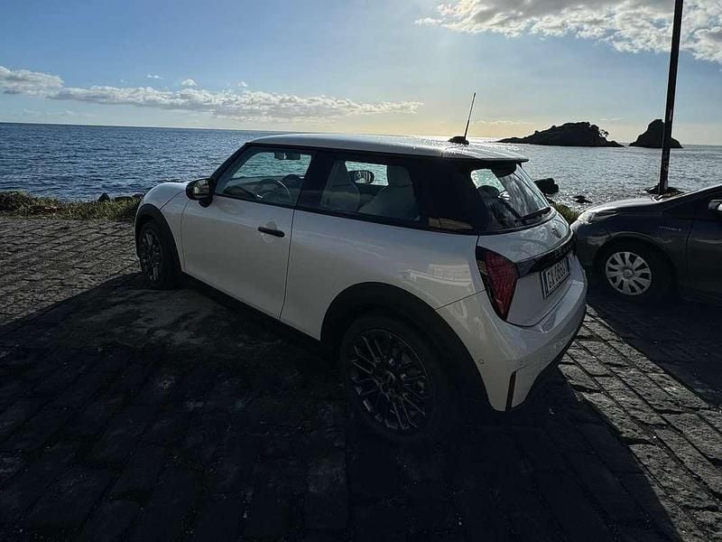 Usata Mini Cooper Classic 156 CV (114 kW) 2024 Bianco Utilitaria