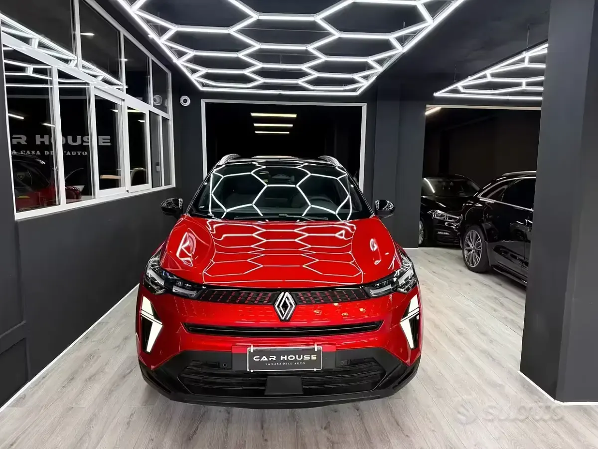 Begagnad Renault Captur Techno 101 HK (74 kW) 2025 Röd SUV