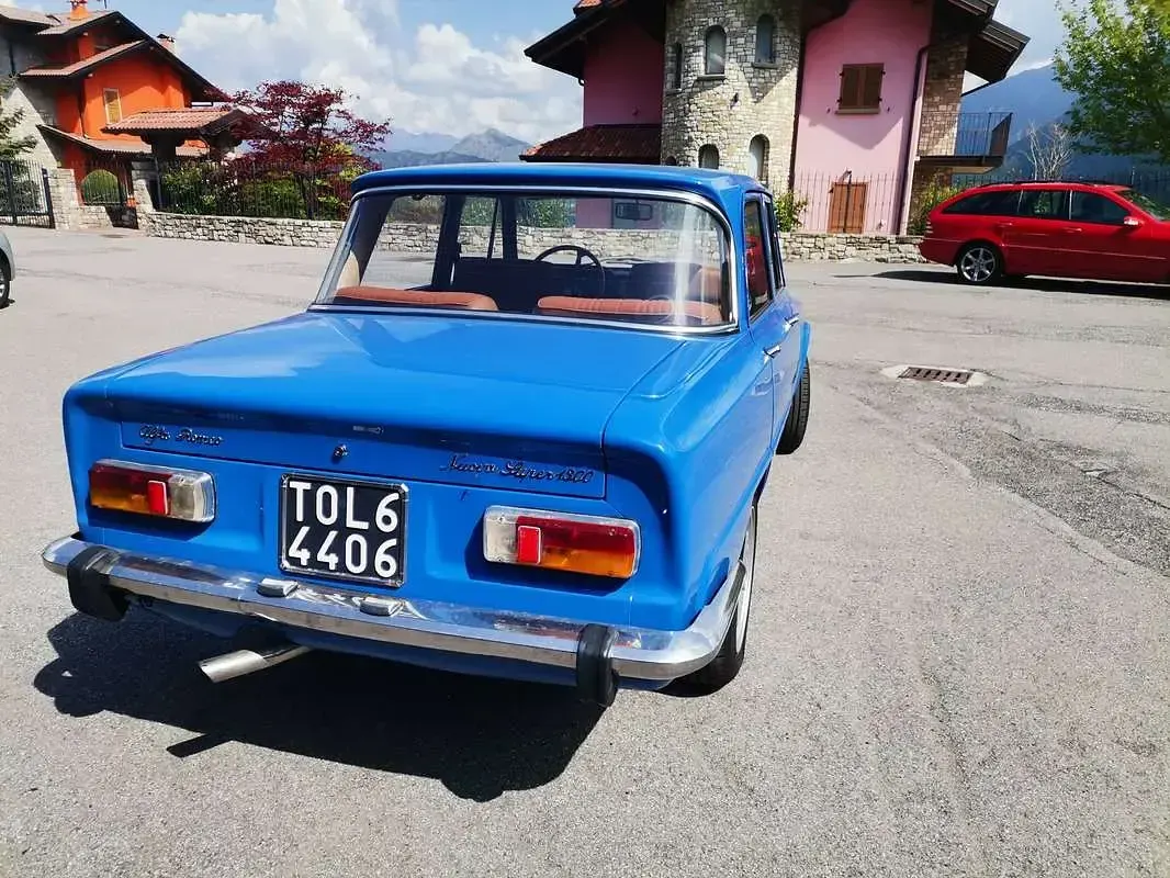 Usata Alfa Romeo Giulia Super 103 CV (75 kW) 1974 Blu/azzurro Berlina
