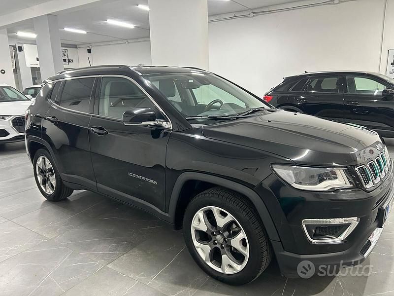 Usata Jeep Compass Limited 120 CV (88 kW) 2020 Nero SUV