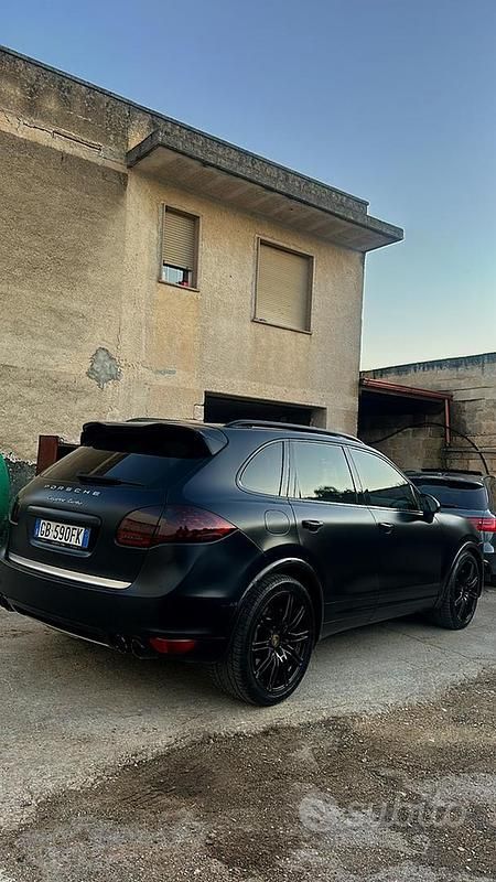 Usata Porsche Cayenne Turbo 551 CV (405 kW) 2014 Nero SUV