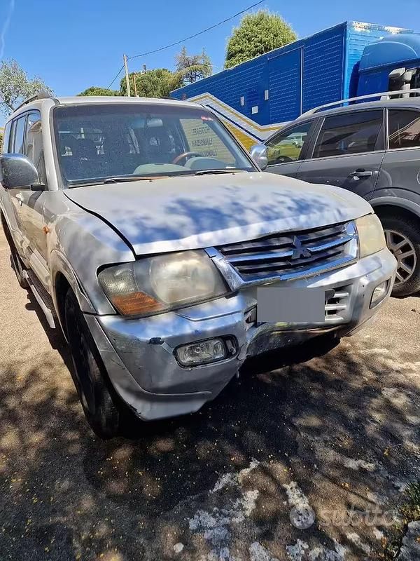 Usata Mitsubishi Pajero Sport 2002 Grigio SUV