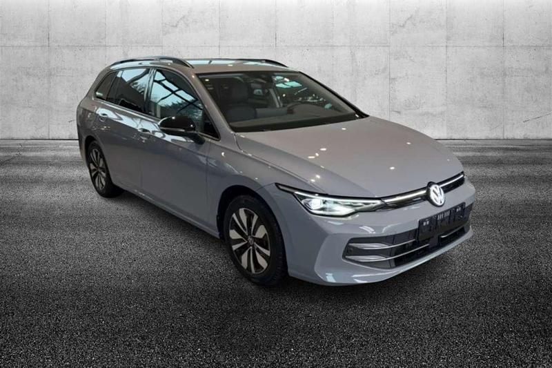 Grigio Usata 2024 VW Golf VIII Life Station wagon | 33.950 € (Molto cara) - Immagine 1/4