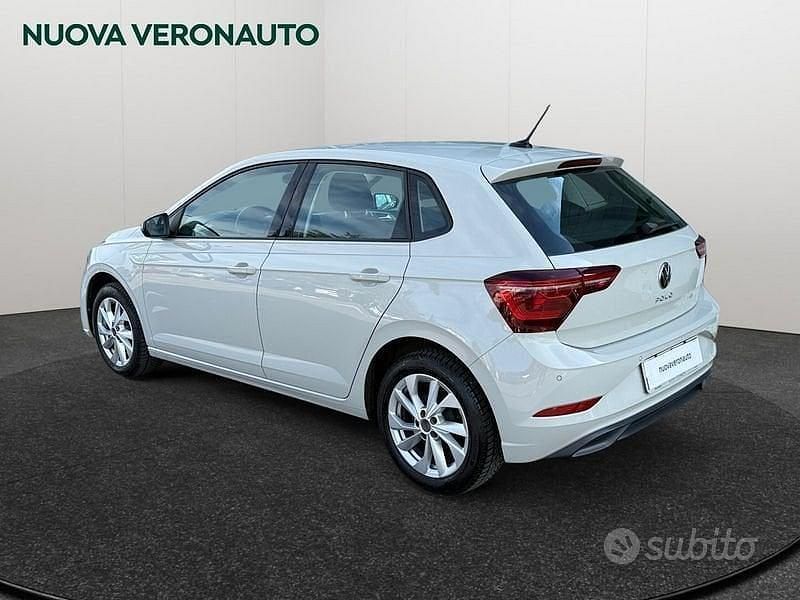 Usata VW Polo Style 95 CV (69 kW) 2023 Beige Utilitaria