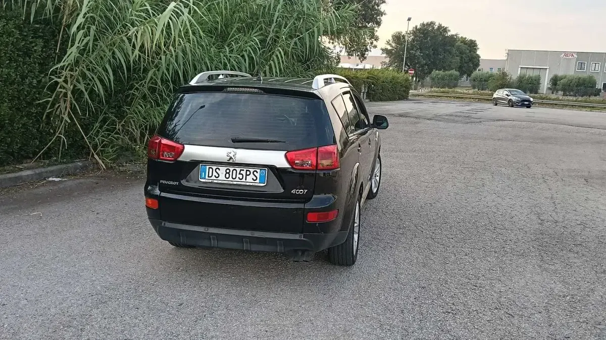 Usata Peugeot 4007 156 CV (114 kW) 2008 Nero SUV